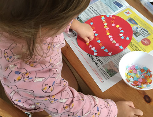 Easy christmas paper ornament and snowflakes